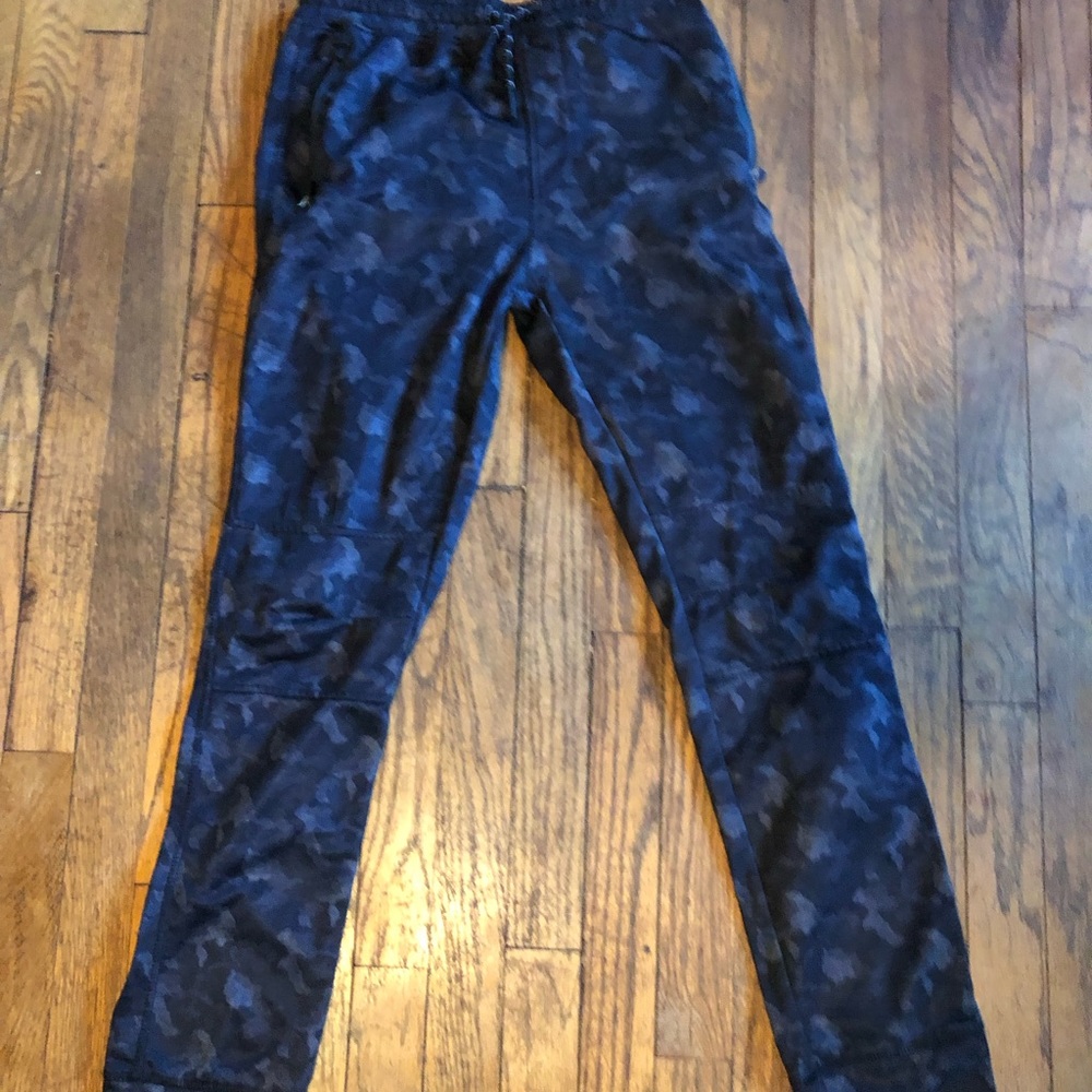 Black and grey camo pants